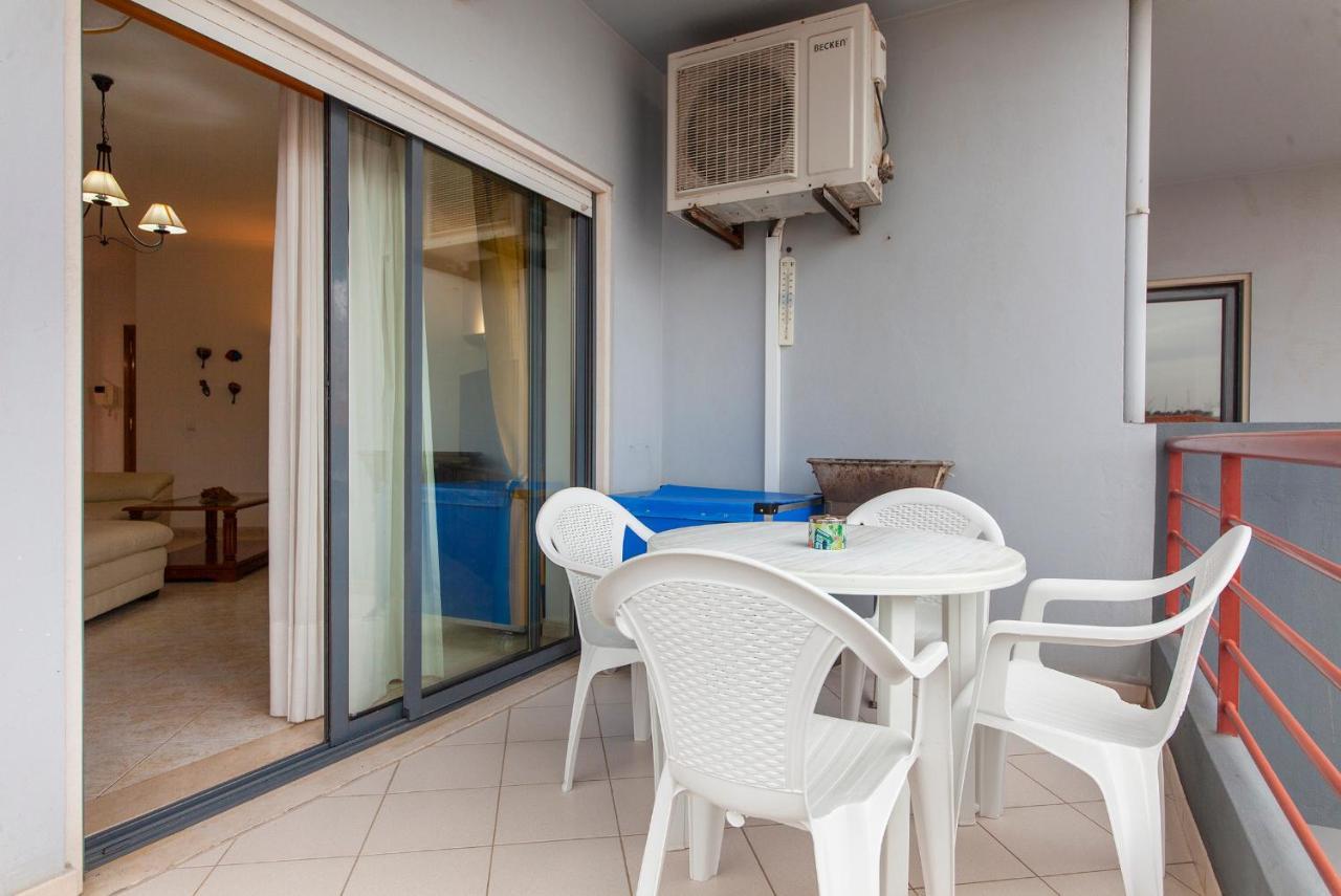 Gama Avenue Apartments Lagos Bagian luar foto